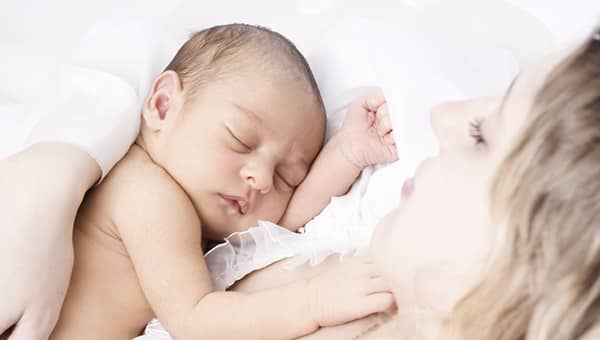 Los consejos de la pediatra: cuidando un recién nacido sin miedo