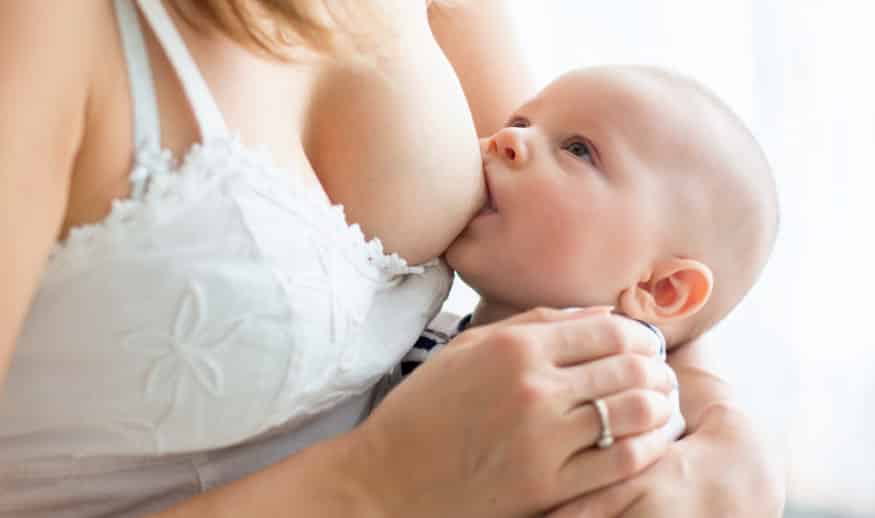 depilacion laser dando el pecho