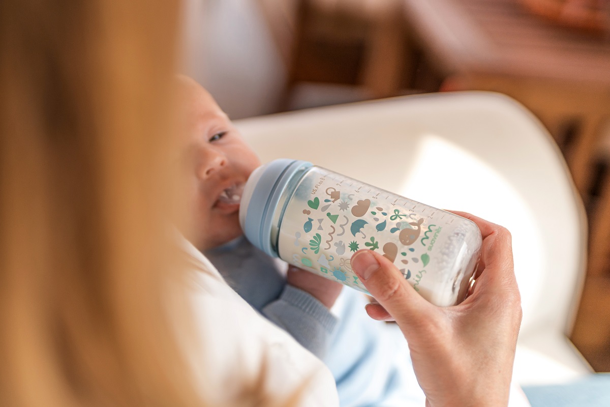 Menú para bebés de 0 a 3 meses - Siempre leche materna o leche de fórmula