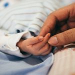 cortar uñas bebe