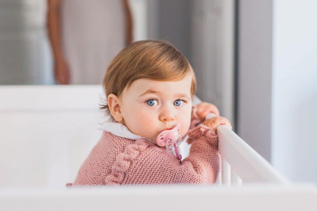 ¿Qué hacer si mi bebé no quiere chupete?