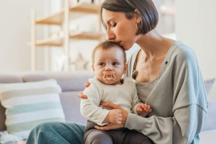 Sibilancias bebé: ¿por qué mi bebé hace ruido al respirar?